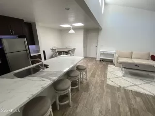 Photo #2: 6422243 Listing