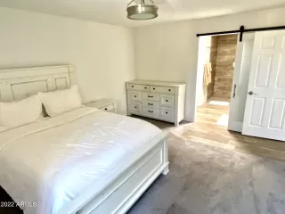 Photo #4: 6422243 Listing