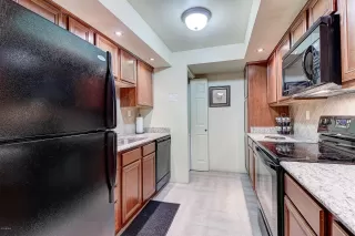 Photo #2: 6422805 Listing