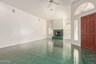 Photo #2: 6422816 Listing