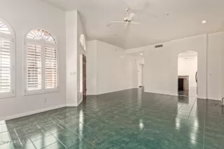 Photo #3: 6422816 Listing