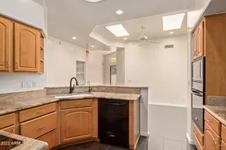 Photo #6: 6422816 Listing