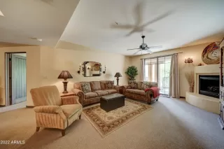 Photo #5: 6422897 Listing