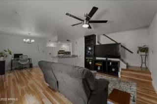 Photo #6: 6422994 Listing