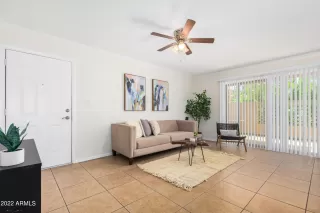 Photo #5: 6423328 Listing