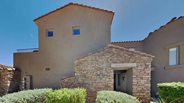 MLS: 6423432 Condo For Sale