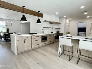 Photo #2: 6423575 Listing