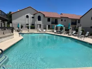 Photo #6: 6423704 Listing 