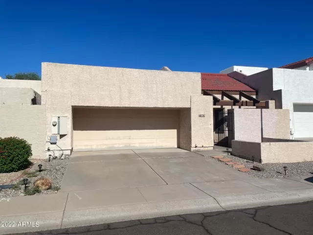 MLS: 6423843 Condo For Sale