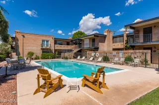 Photo #6: 6424361 Listing