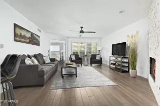 Photo #5: 6424408 Listing