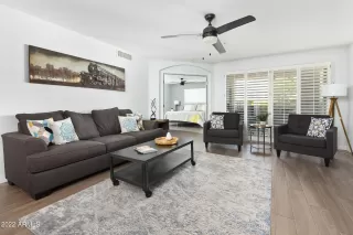 Photo #6: 6424408 Listing