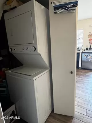 Photo #3: 6424600 Listing