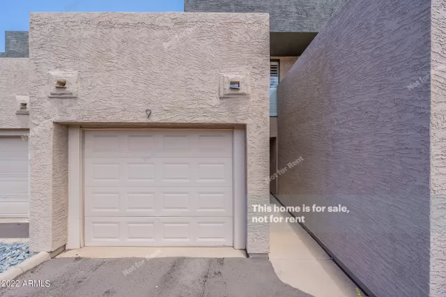 MLS: 6424670 Condo For Sale