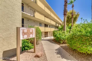 Photo #2: 6425334 Listing