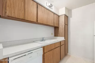 Photo #4: 6425334 Listing