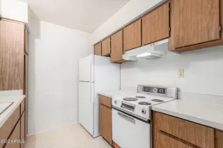 Photo #5: 6425334 Listing