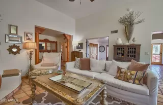 Photo #4: 6425478 Listing