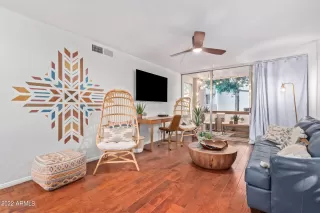 Photo #2: 6425602 Listing