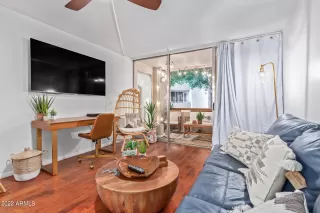 Photo #5: 6425602 Listing