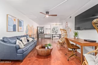 Photo #6: 6425602 Listing