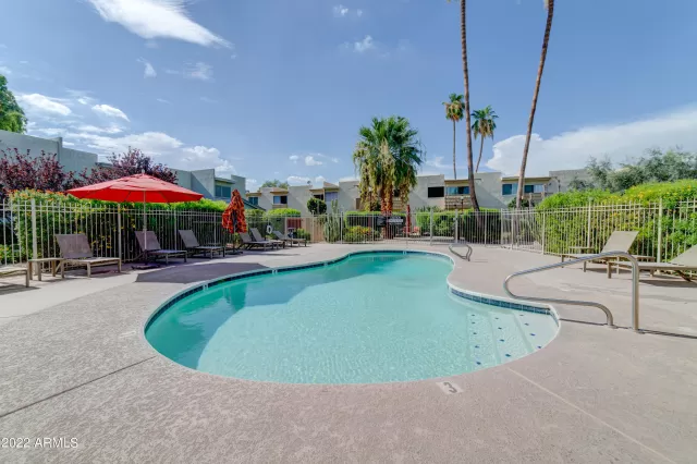 MLS: 6425613 Condo For Sale