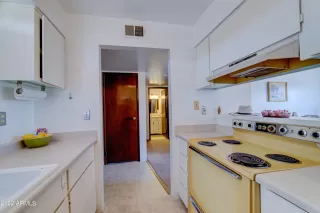 Photo #3: 6425613 Listing