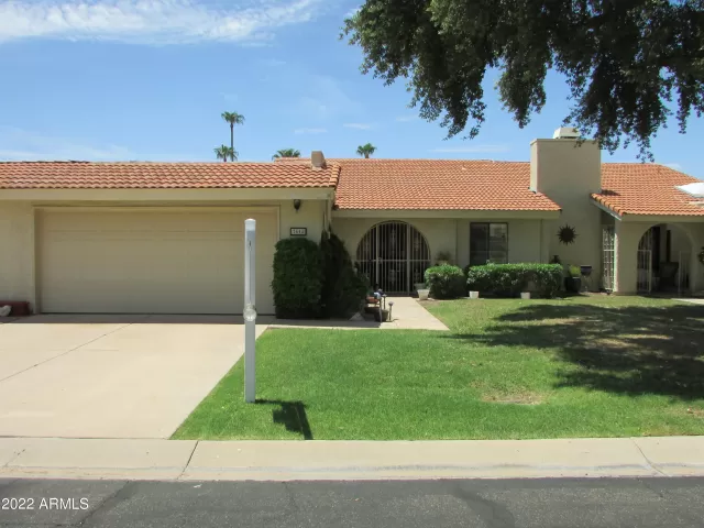 MLS: 6425666 Condo For Sale