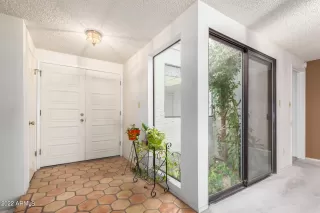 Photo #4: 6425666 Listing