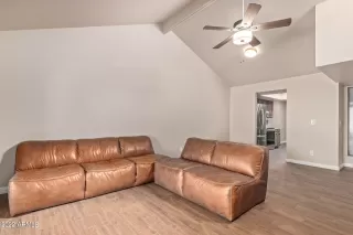 Photo #3: 6425685 Listing 