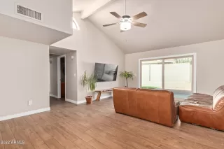 Photo #4: 6425685 Listing 