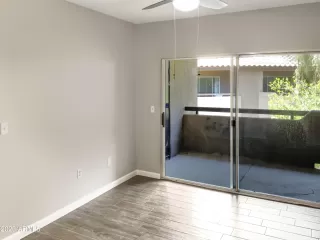 Photo #4: 6425856 Listing