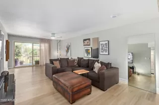 Photo #3: 6426428 Listing