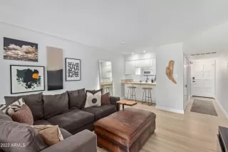 Photo #5: 6426428 Listing