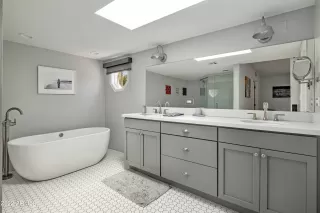 Photo #5: 6426456 Listing