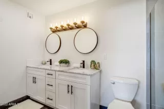 Photo #6: 6426707 Listing