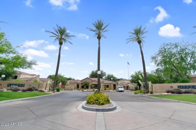 MLS: 6426960 Condo For Sale