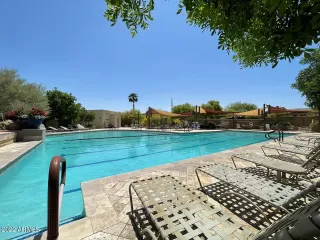 Photo #4: 6427083 Listing
