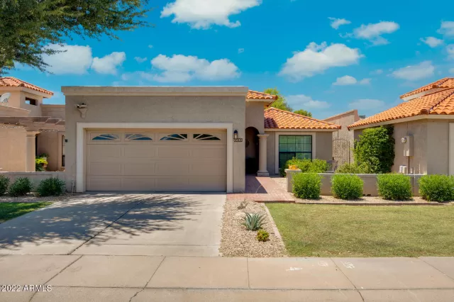 MLS: 6427102 Condo For Sale