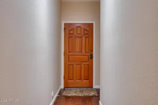 Photo #5: 6427102 Listing