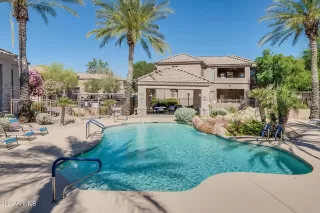 Photo #4: 6427115 Listing