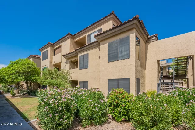 MLS: 6427214 Condo For Sale