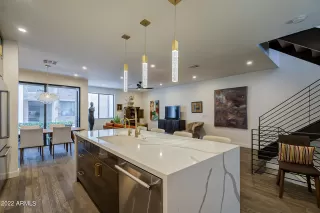 Photo #3: 6427726 Listing