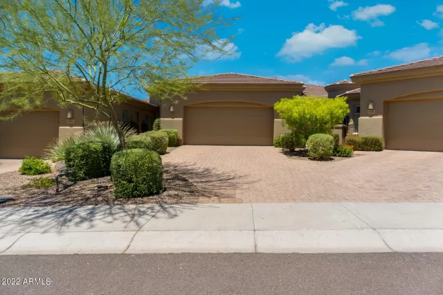 MLS: 6428063 Condo For Sale