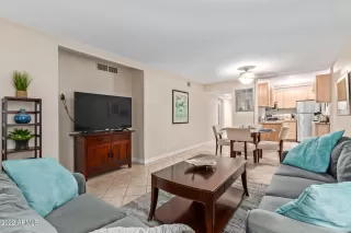 Photo #1: 6428201 Listing