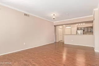 Photo #4: 6428215 Listing