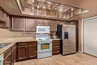 Photo #6: 6428296 Listing 