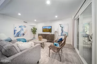 Photo #3: 6428330 Listing