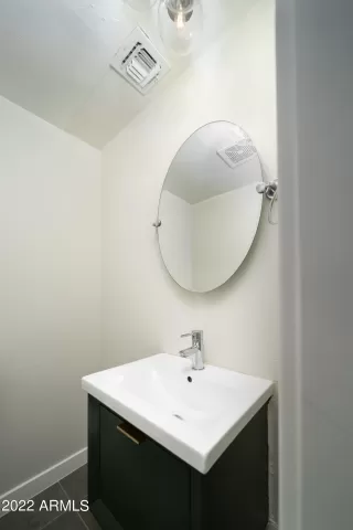 Photo #6: 6428330 Listing