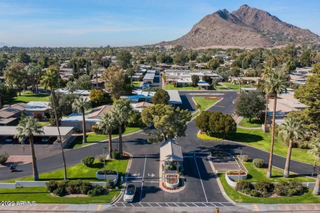 MLS: 6428354 Condo For Sale